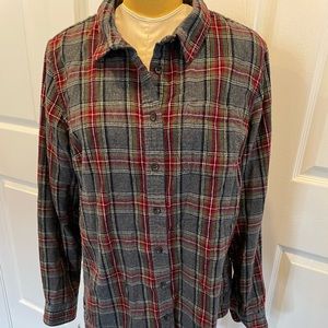 LL Bean woman’s slightly fitter plaid flannel shirt, sz L